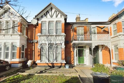 4 bedroom terraced house for sale, Ranelagh Gardens, Ilford, IG1