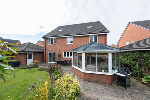 undefined, Heatherways, Tarporley
