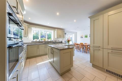 6 bedroom detached house for sale, Heatherways, Tarporley