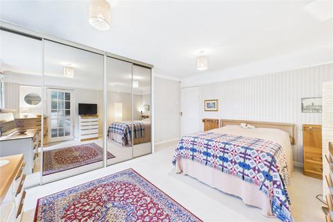 undefined, Pine Grove, West Sussex RH19