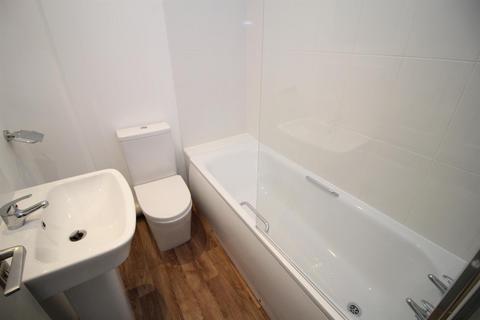 2 bedroom townhouse to rent, Salvation Mews, Swadlincote DE11