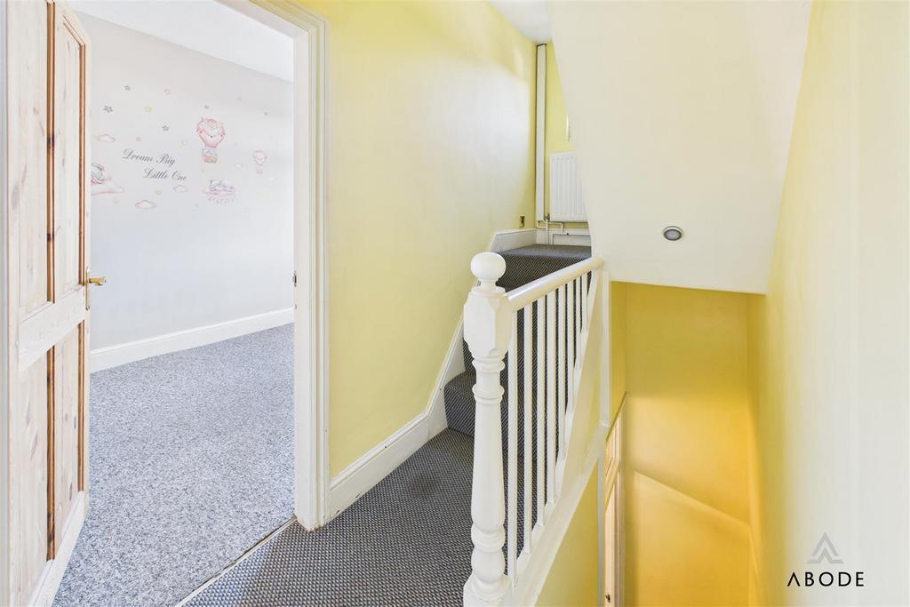 CAM03473 G0-PR0508-STILL016.jpg