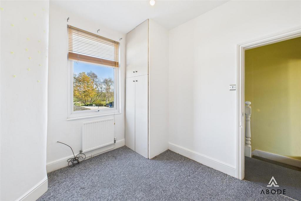 CAM03473 G0-PR0508-STILL021.jpg