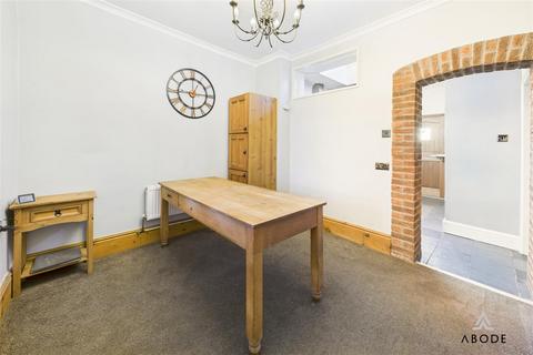 undefined, Dove Lane, Uttoxeter ST14