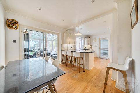 3 bedroom semi-detached house for sale, Glendale Drive, Guildford, Surrey, GU4