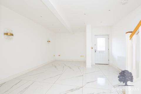 undefined, Felnex Avenue, Wallington SM6