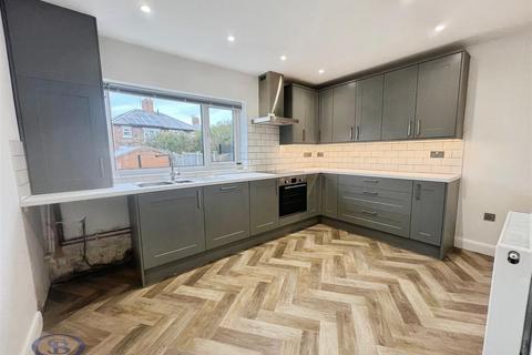 2 bedroom semi-detached house for sale, Queen Mary Road, Stoke-On-Trent