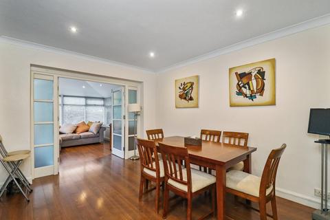 4 bedroom detached house for sale, Buttermere Drive, Hale Barns