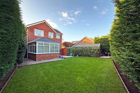 4 bedroom detached house for sale, Buttermere Drive, Hale Barns