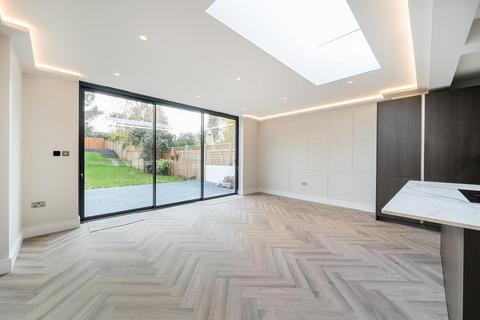 3 bedroom flat for sale, Gondar Gardens,  West Hampstead,  NW6