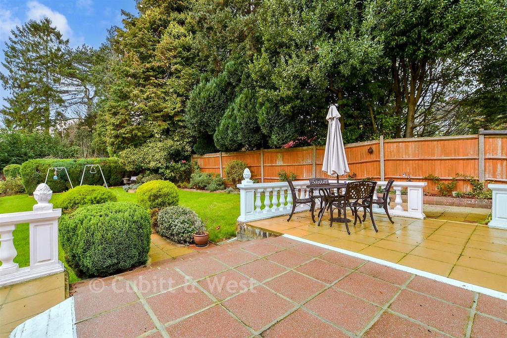 Patio / Decking