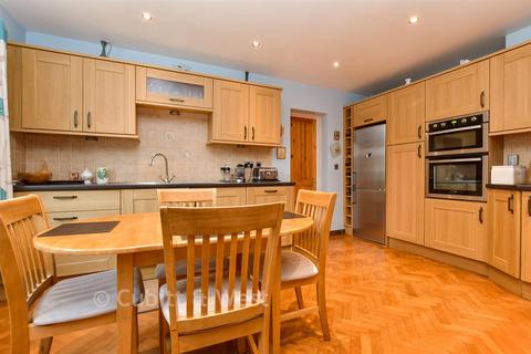 undefined, Furze Hill, Kingswood KT20