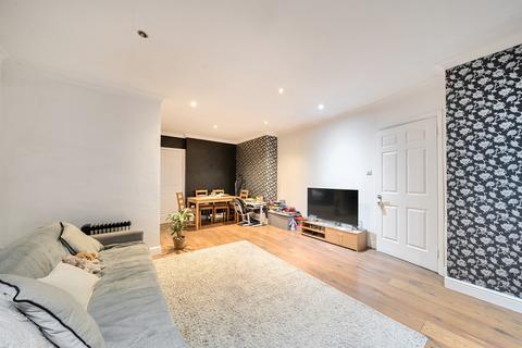 1 bedroom flat for sale, Lady Booth Road, Kingston Upon Thames, KT1