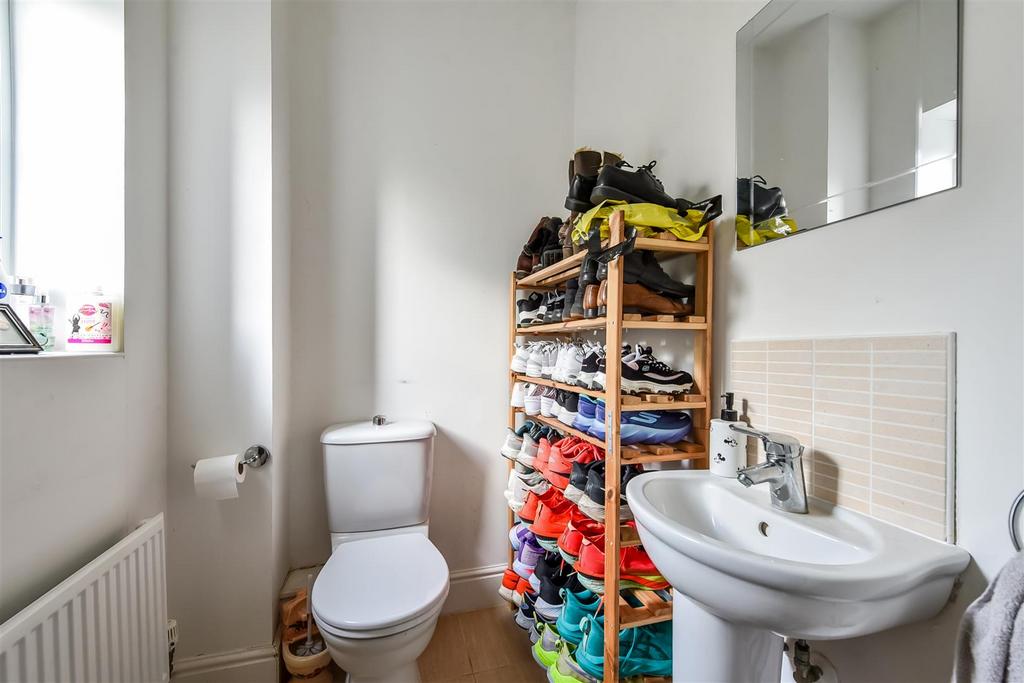 Sketch Ph27 6305595.jpg