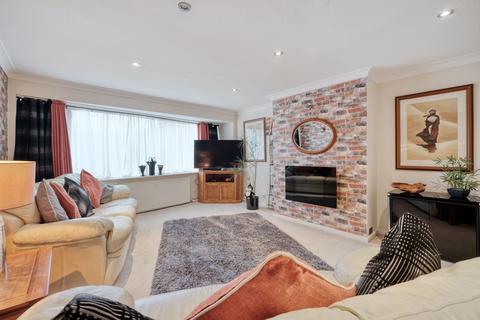 4 bedroom detached house for sale, Fowgay Drive, Solihull, B91
