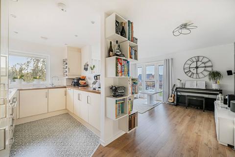 2 bedroom apartment for sale, London Road, Bracknell RG42