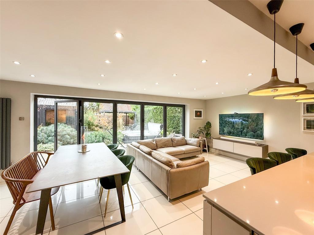 Kitchen/Diner/Family