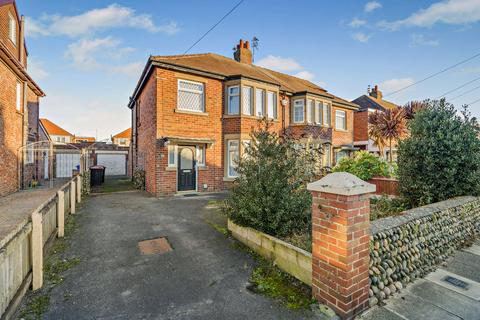 3 bedroom semi-detached house for sale, Beach Road, Fleetwood FY7