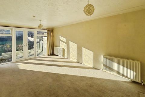 2 bedroom bungalow for sale, Penn Grove, Liversedge, WF15