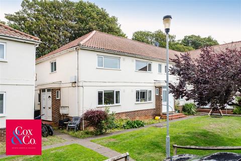 2 bedroom flat for sale, Links Close, Portslade