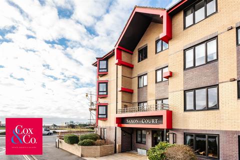 2 bedroom retirement property for sale, Saxon Court, Hove, Seafront
