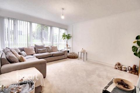 2 bedroom flat for sale, Cameron Close, Brentwood