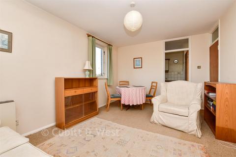 1 bedroom flat for sale, Porchester Mead, Beckenham, Kent