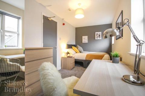 6 bedroom terraced house to rent, *STUDENT HOUSE *£118PPPW EXCLUSIVE OF BILLS * Denison Court, Radford, Nottingham, NG7 3PH