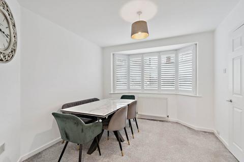 3 bedroom terraced house for sale, Middle Way, Watford, WD24