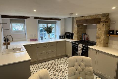 3 bedroom end of terrace house to rent, Manor Road, Woodstock, OX20