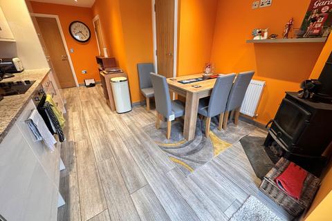 undefined, Chaul End Road, Luton LU1