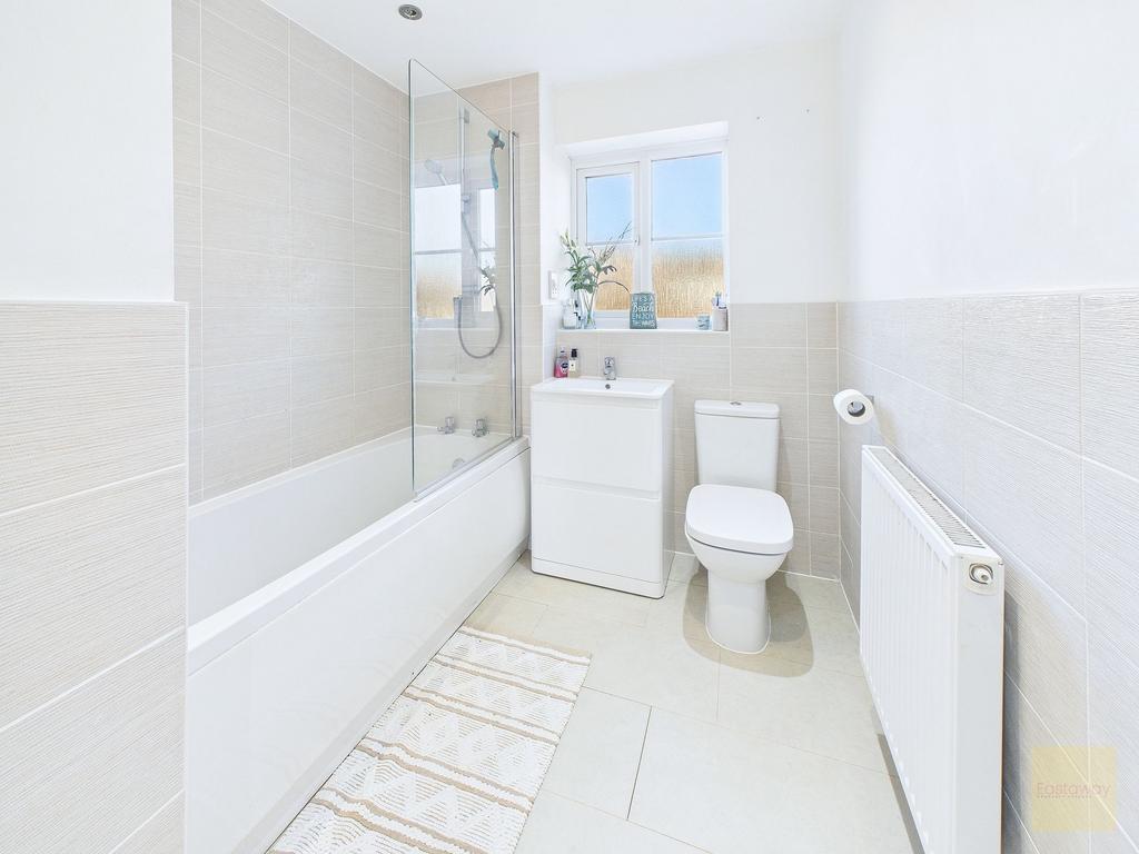 Family Bathrooom