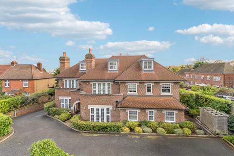 undefined, Kings Court, Little Bushey Lane, Bushey Heath
