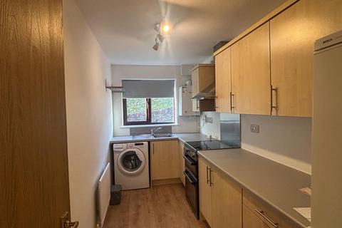 undefined, Broad Ha Penny, Surrey GU10