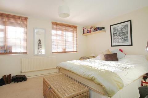 1 bedroom apartment to rent, Ashdown Way, SW17