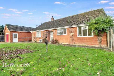 4 bedroom detached bungalow for sale, Station Road, Great Moulton