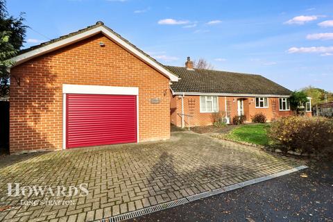 4 bedroom detached bungalow for sale, Station Road, Great Moulton