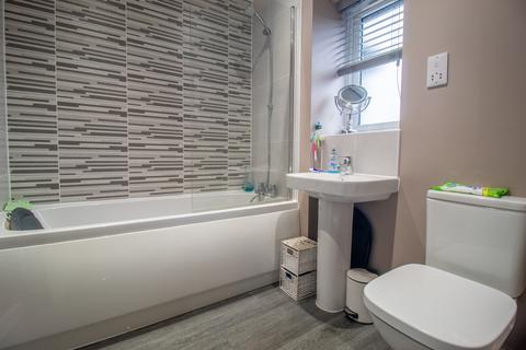 4 bedroom semi-detached house for sale, Small Drove, Weston PE12