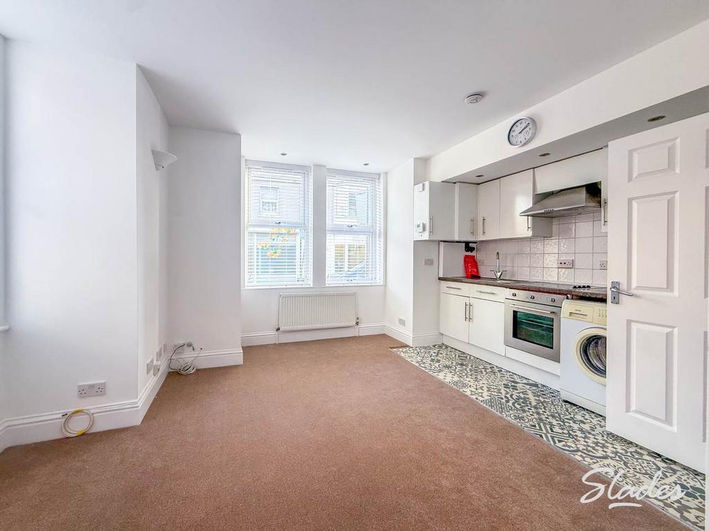 Lounge kitchen