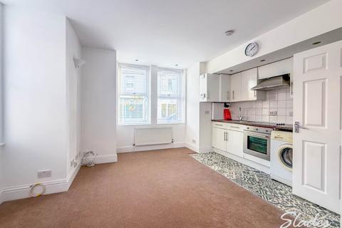2 bedroom flat to rent, Seabourne Road, Pokesdown, Southbourne