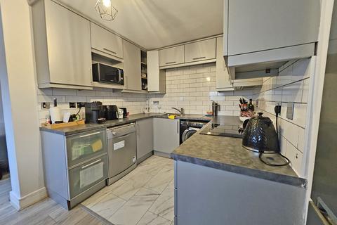 undefined, Newlands Quay,  London, E1W