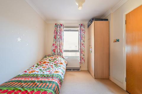 undefined, Brabazon Street, Poplar, London, E14