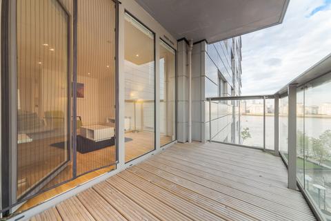 2 bedroom apartment to rent, Admirals Tower, London SE10