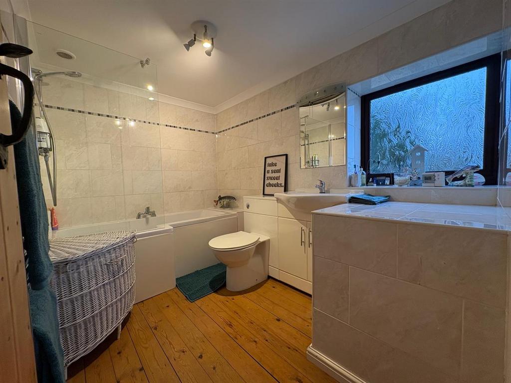 Photo 14-11-2025, 11 03 14 (5).jpg