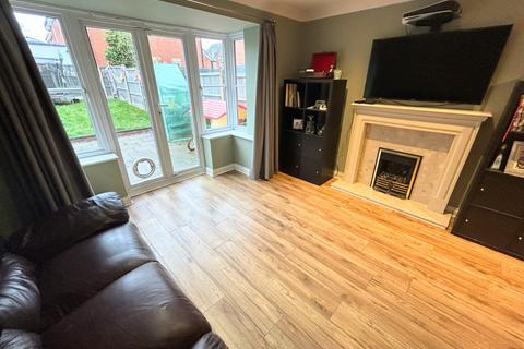 3 bedroom terraced house for sale, Primrose Drive, Warwickshire CV12