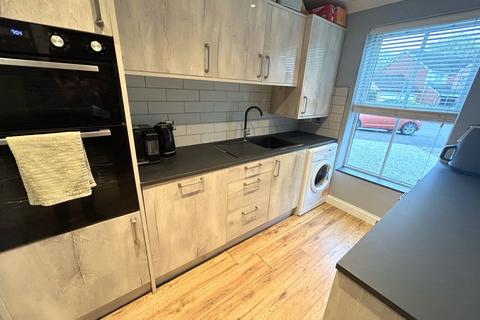 3 bedroom terraced house for sale, Primrose Drive, Warwickshire CV12