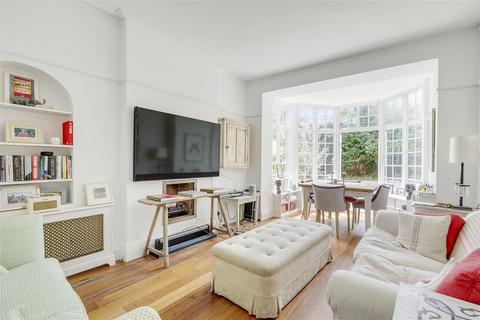 3 bedroom apartment for sale, Beaufort Street, Chelsea, SW3.