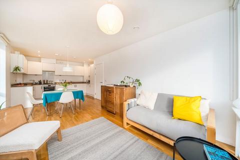 undefined, Trafalgar Gardens, London E1