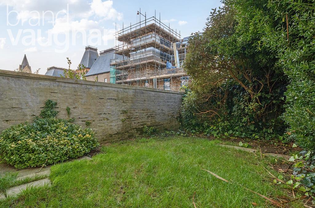 Def13776-59b8-499...