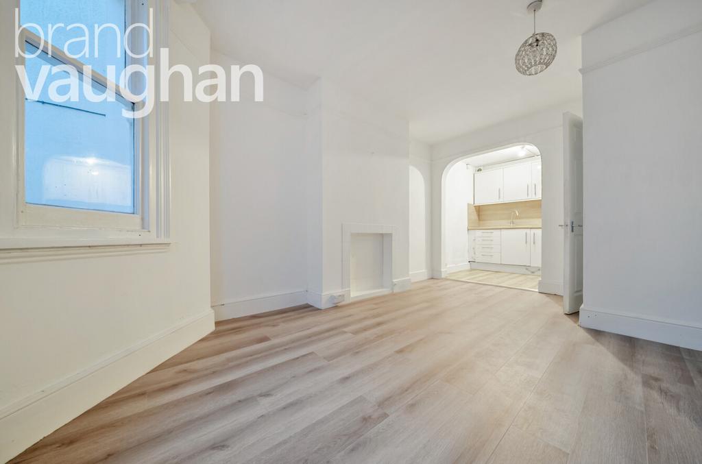 0ab643bc-740b-4ef...